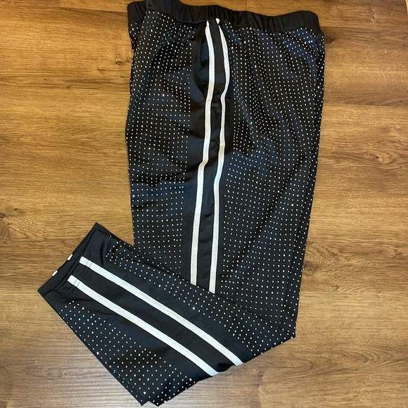 XPLUSWEAR Women’s XL Black Bling Embellished High Waisted Ankle Leggings Joggers - Picture 3 of 8